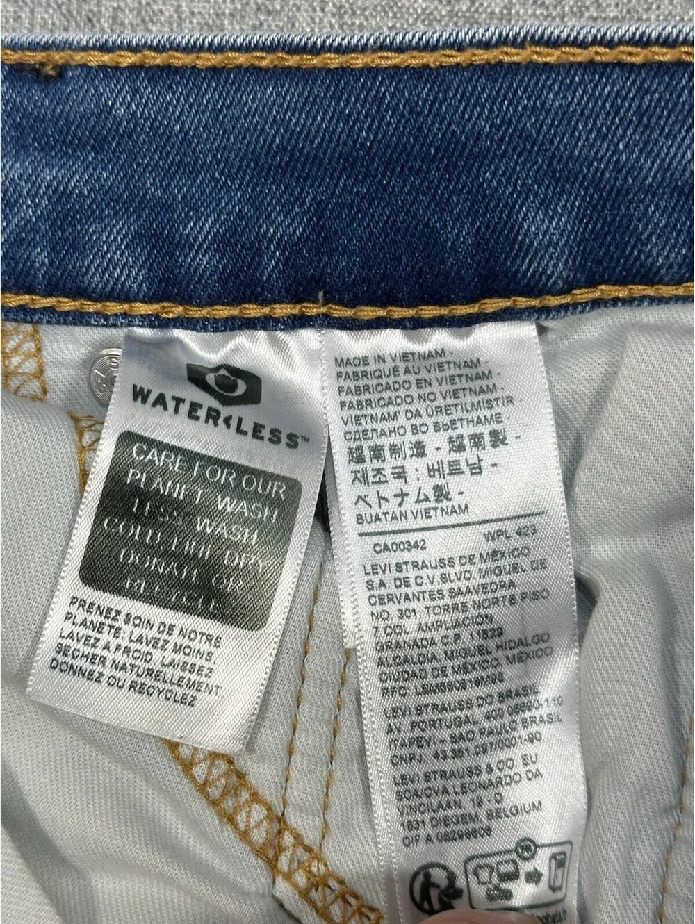 Levi’s 511 Slim Fit Jeans Men’s 28x27 Blue Denim Waterless Raw Hem
